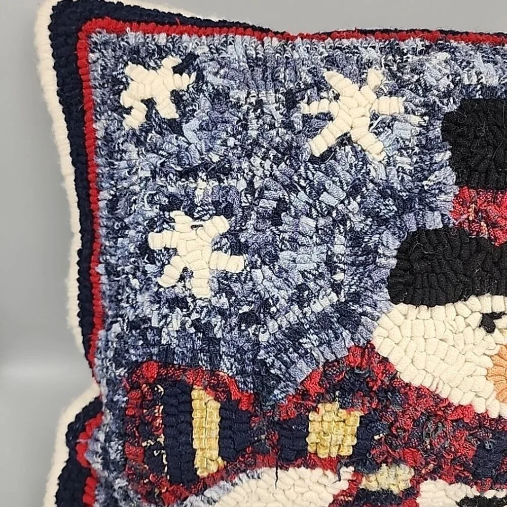 Christmas Tapestry Pillow Snowman Love Never Melts 18x12